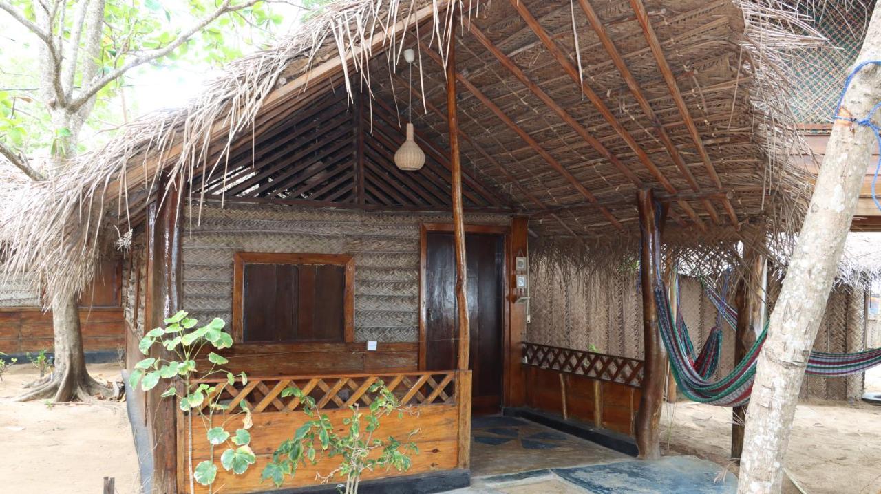 Watermusic Arugam Bay Hotel Bagian luar foto