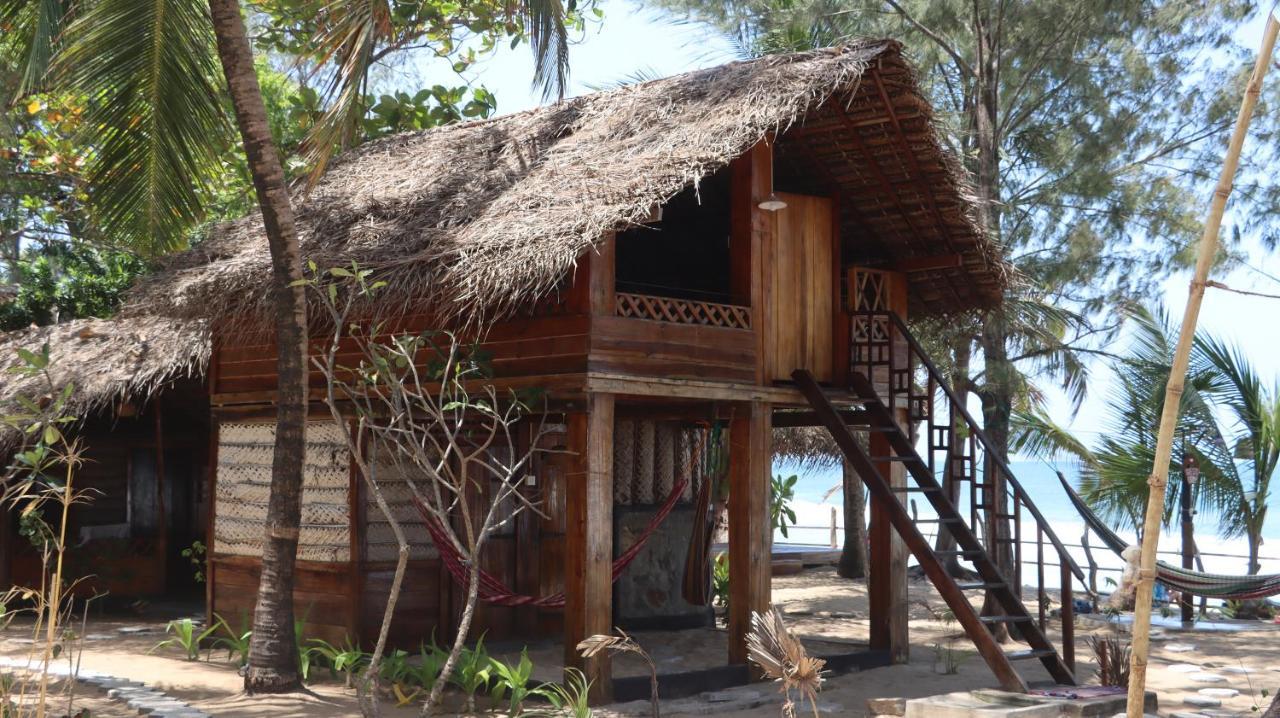 Watermusic Arugam Bay Hotel Bagian luar foto